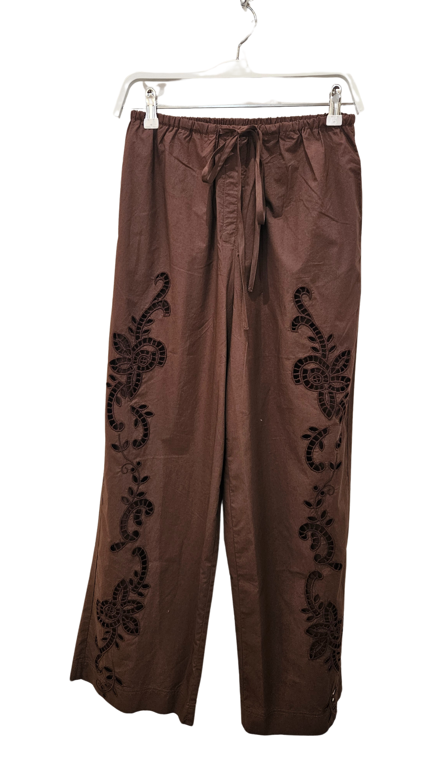 Pantalón Chocolate Troquelado