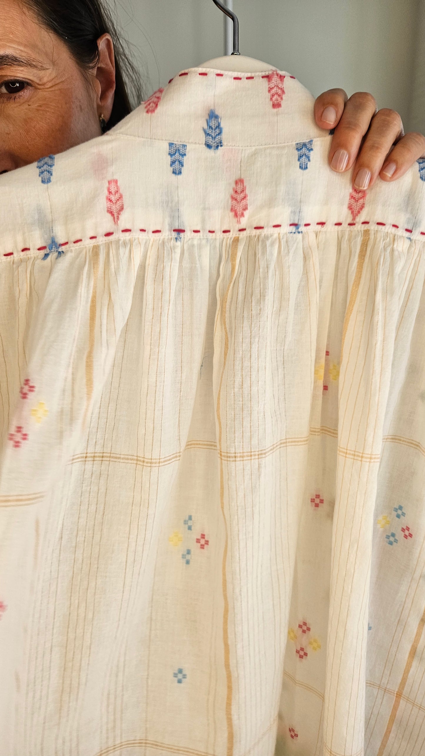 Camisa Blanca Bordados