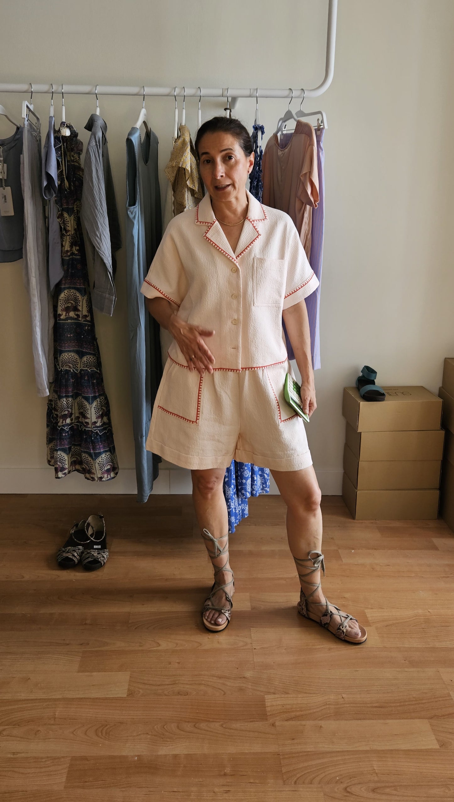 Bermudas Rosas Vivo Rojo Punto Cruz