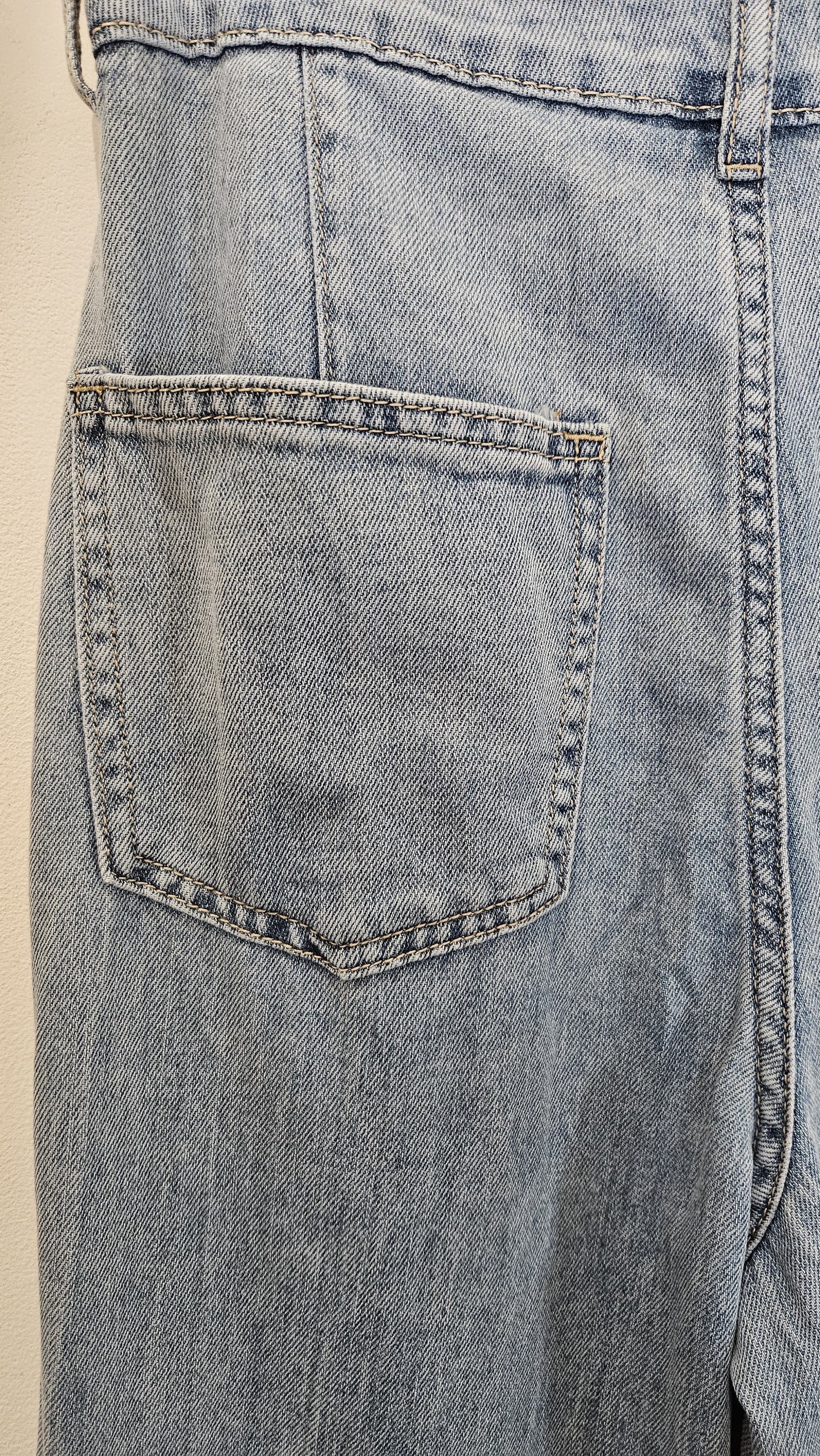 Pantalón Denim Pierna Ancha