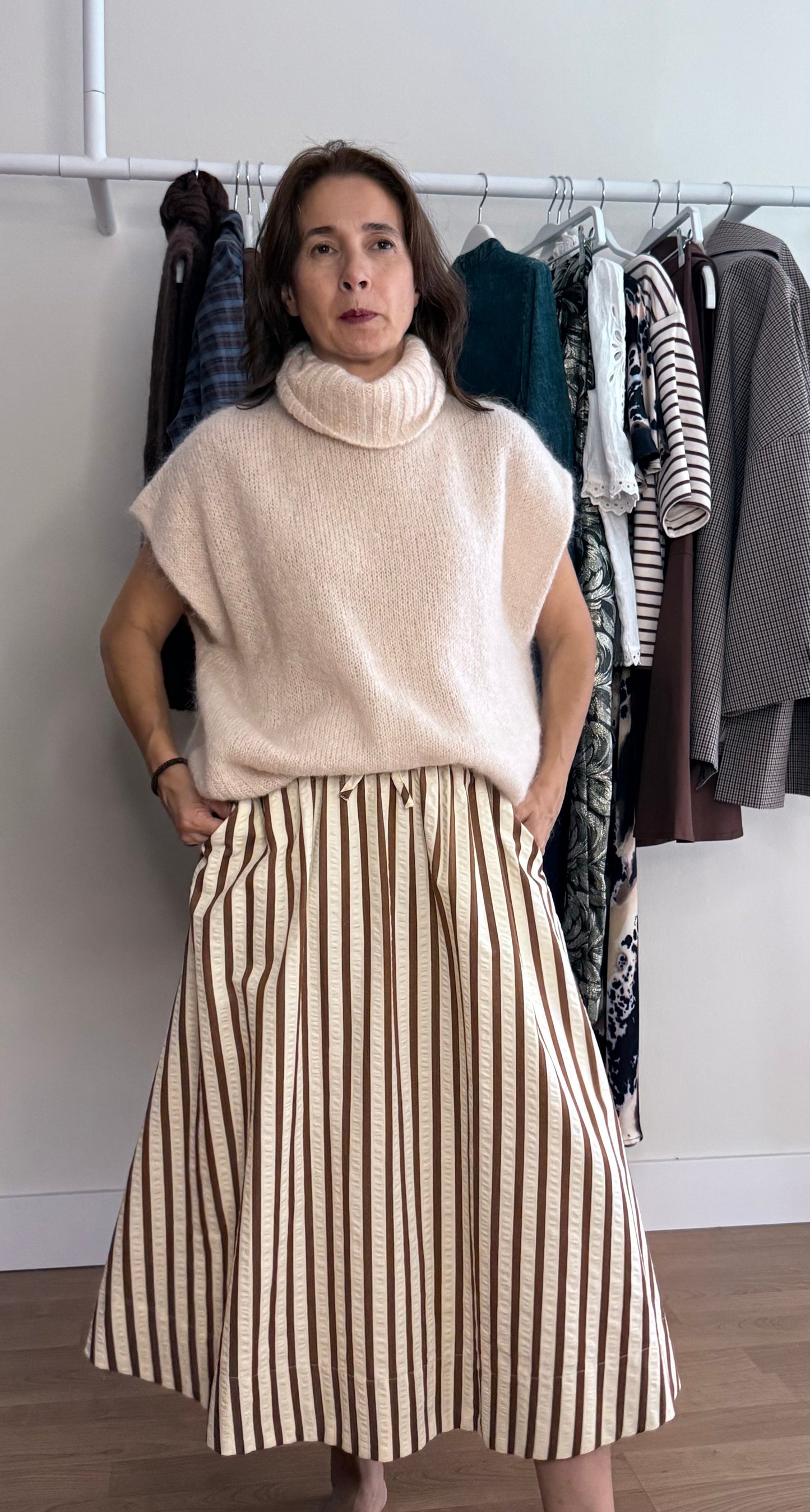 Jersey/Chaleco Cuello Alto Mohair Crudo (Da Talla)