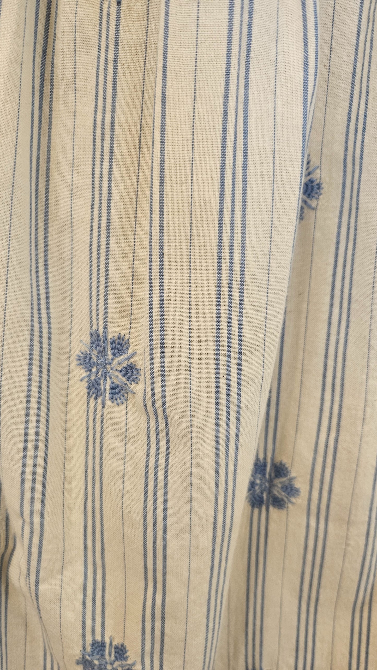 Blusa Rayas y Bordados Azul