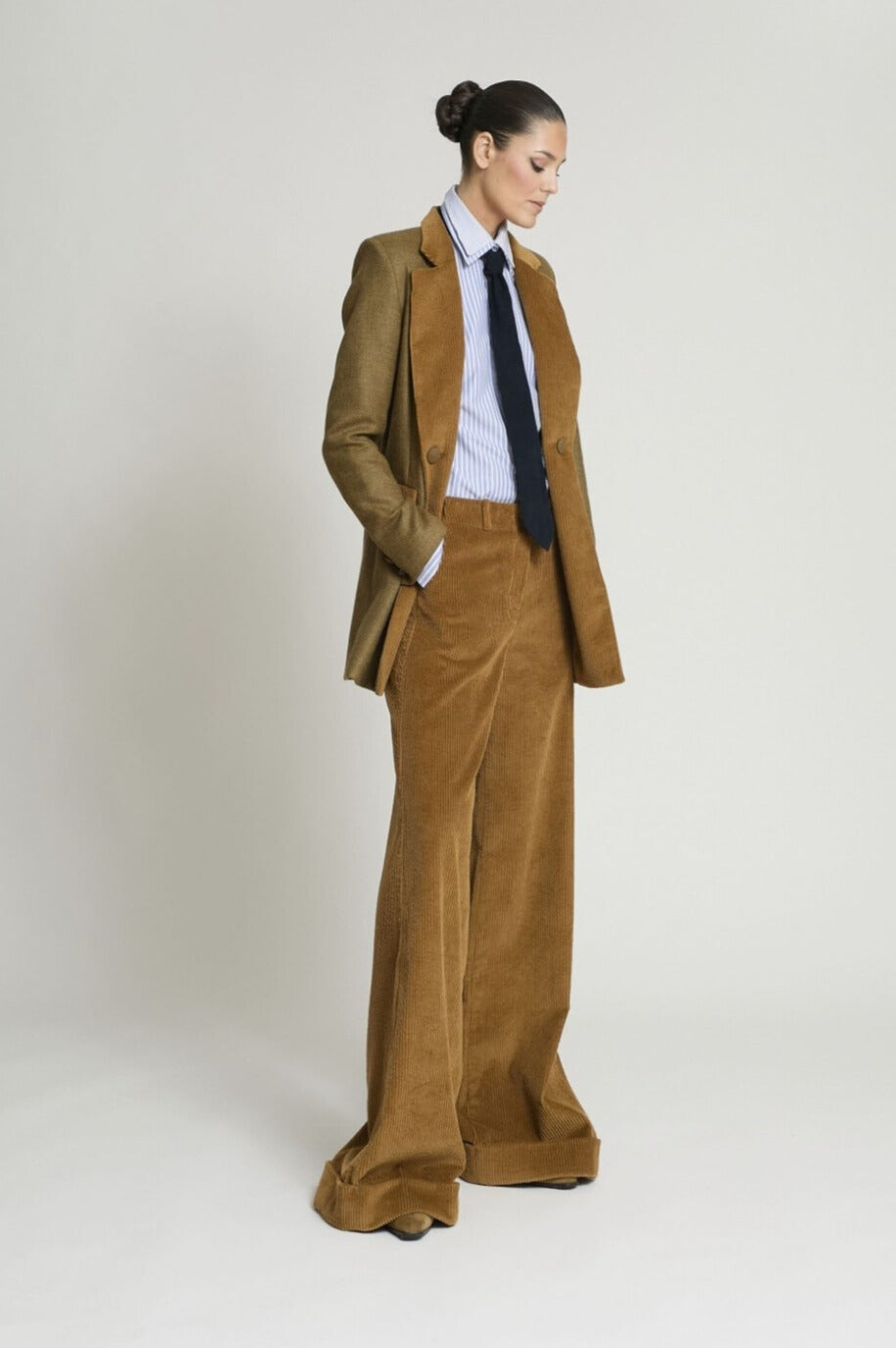 Americana Ordet Lana y Pana