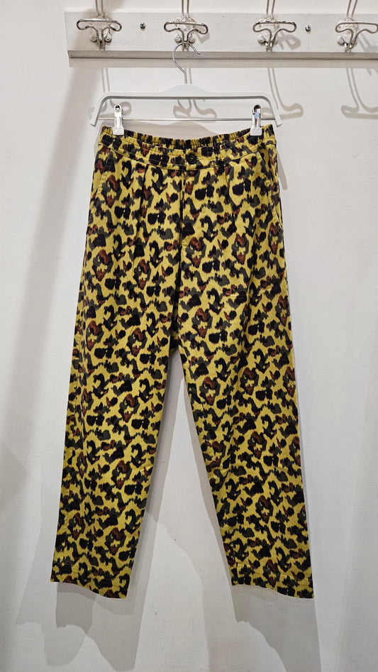 Pantalón animal print verde