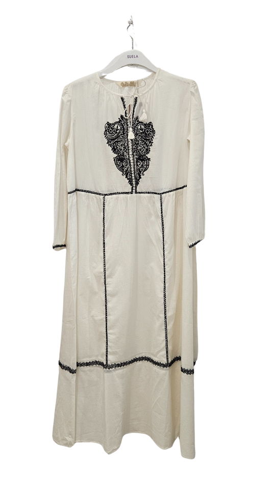 Vestido Largo Bordado Negro Japonés