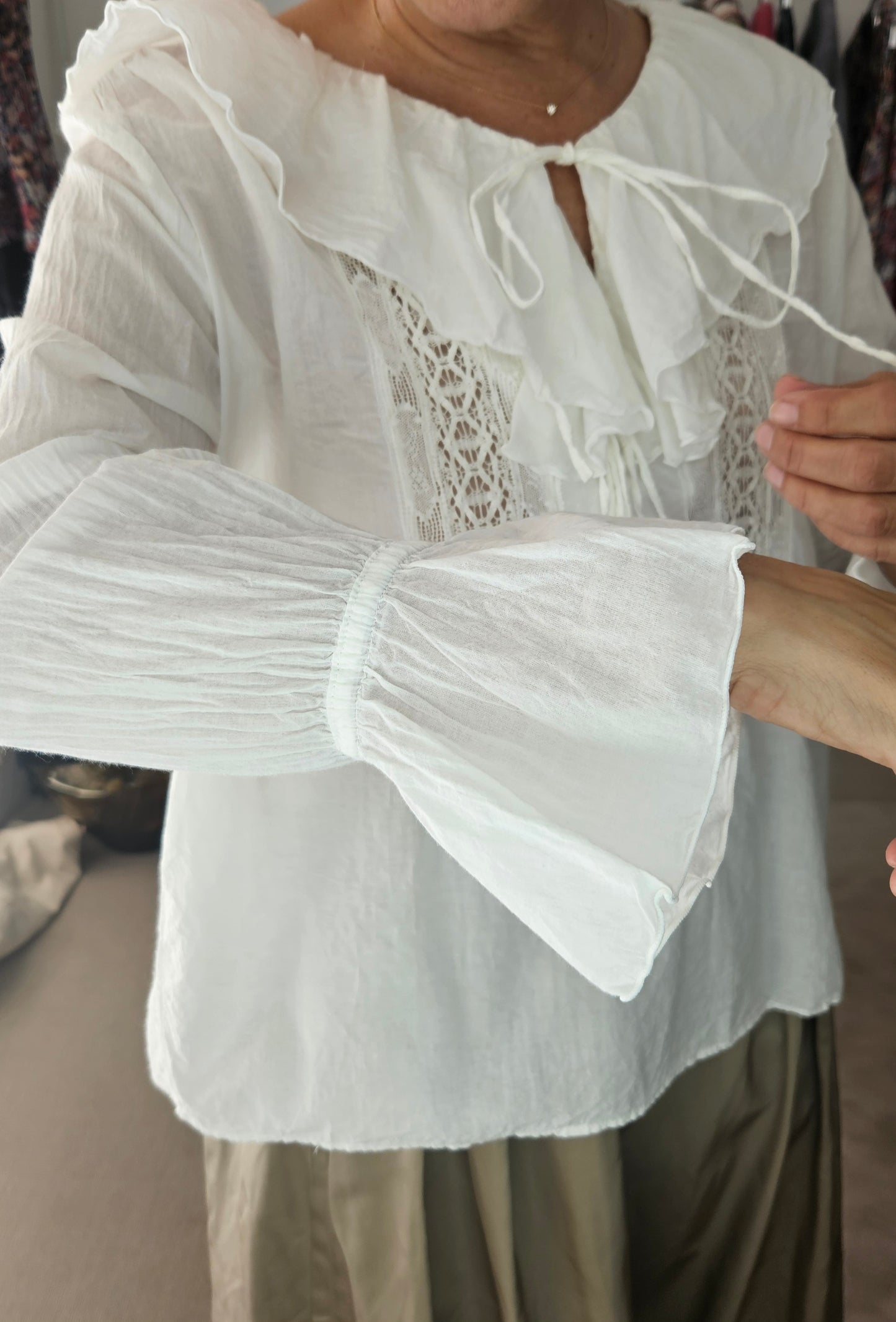 Blusa Bordada Volantes Japón