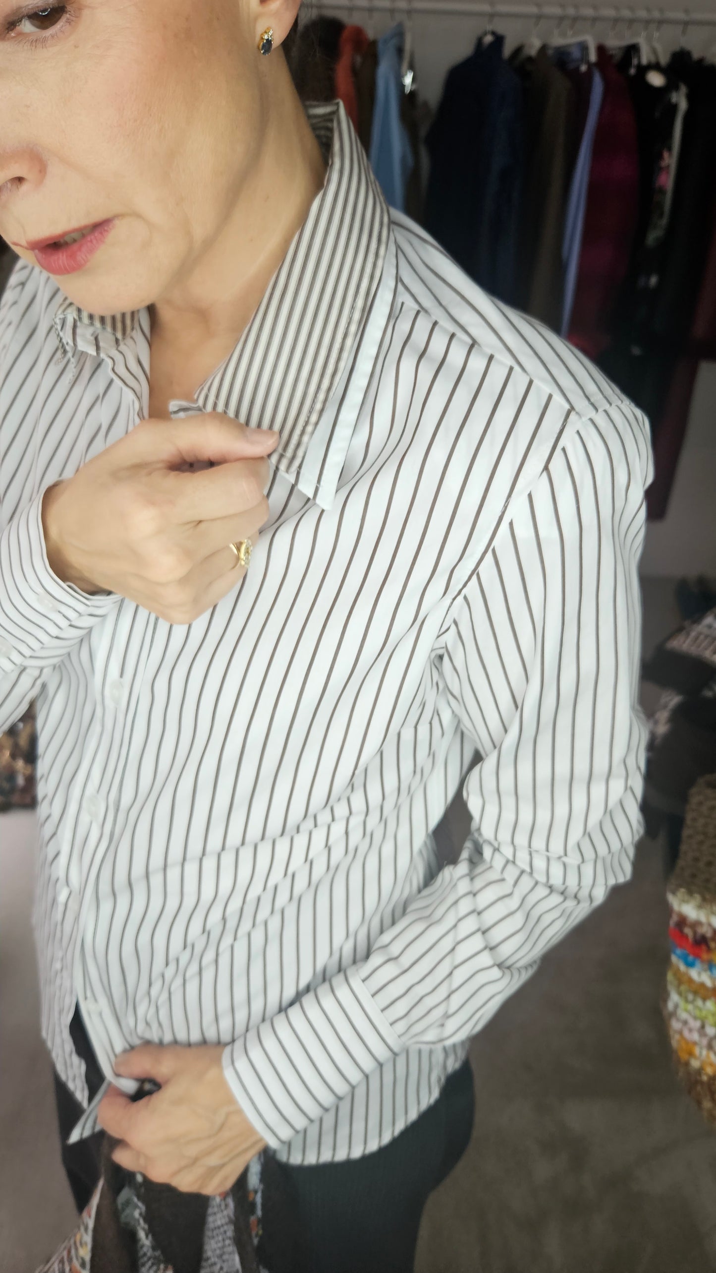 Camisa Clásica Rayas Marrones (lazo no incluido)