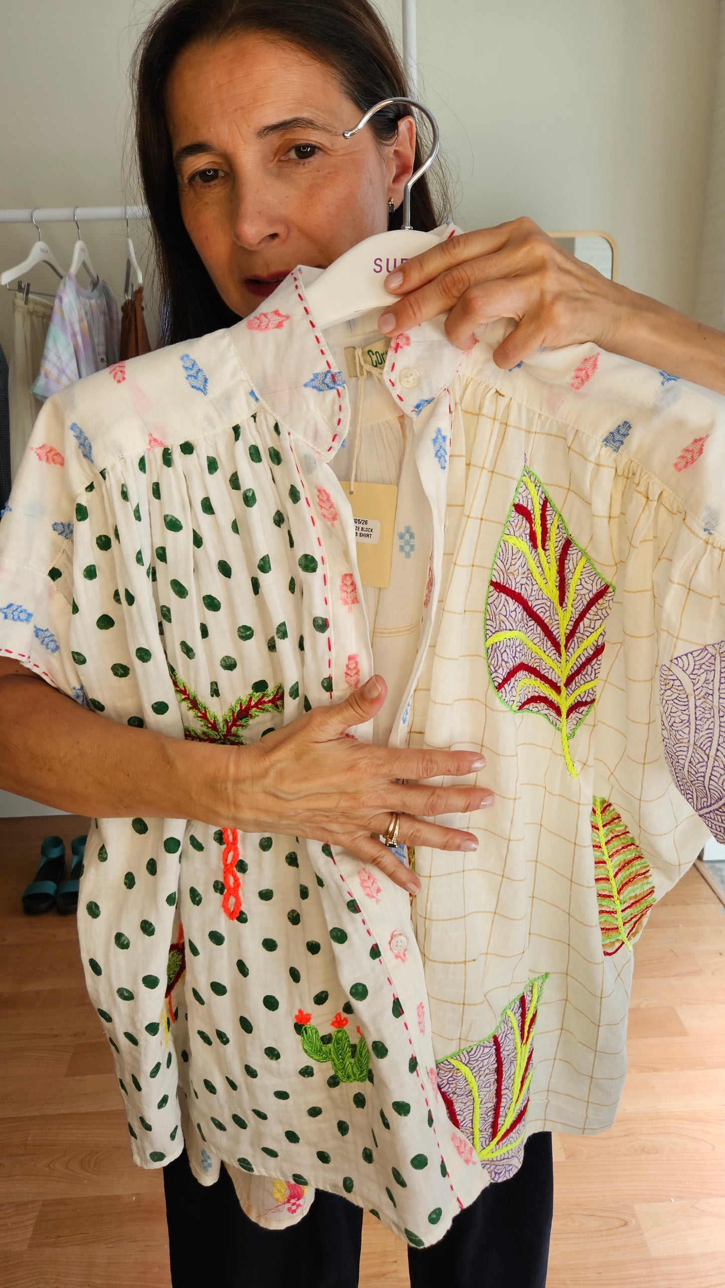 Camisa Blanca Bordados