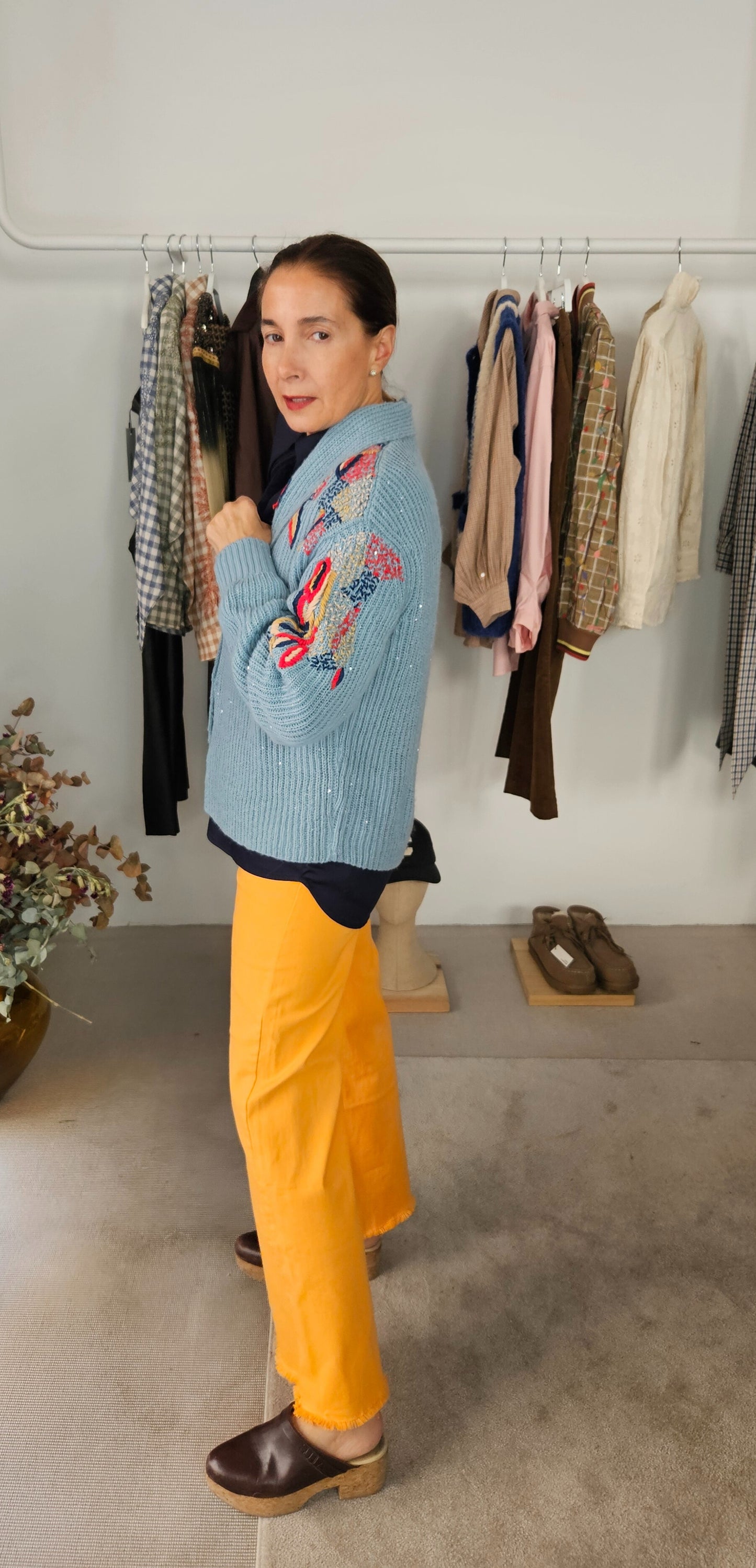 Chaqueta Punto con Bordados y Lentejuelas