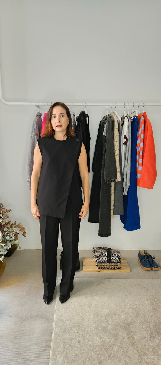 Chaleco Cruzado Asimétrico