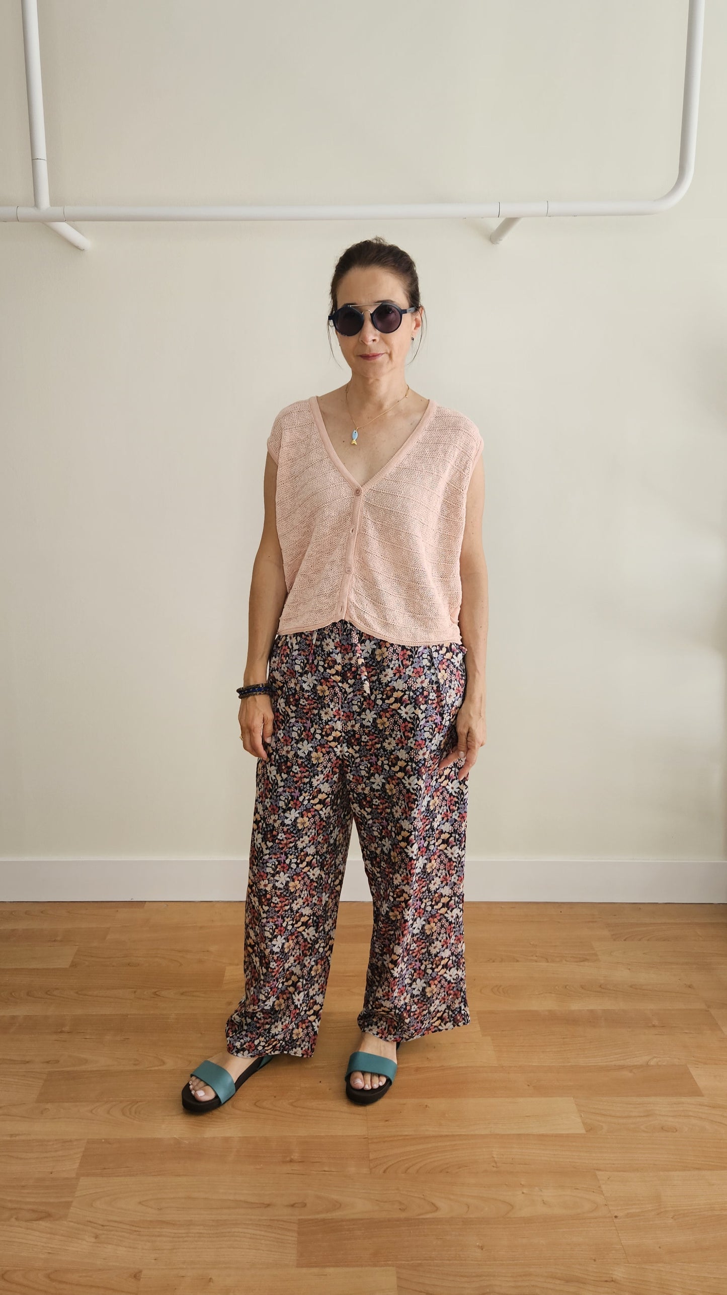Pantalón/Peto  Negro Flores Multicolor Japón
