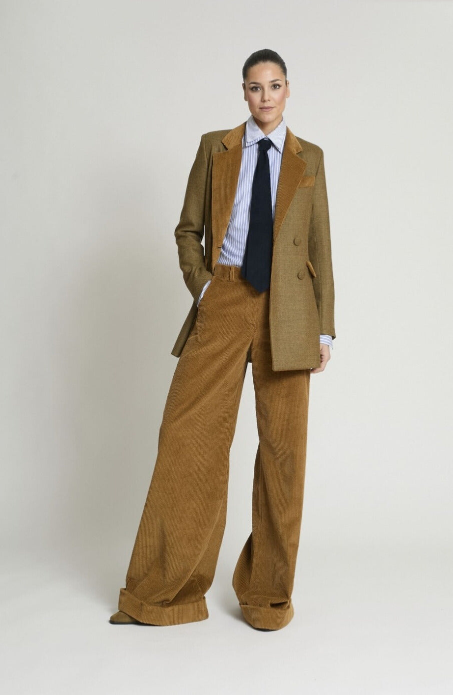 Americana Ordet Lana y Pana