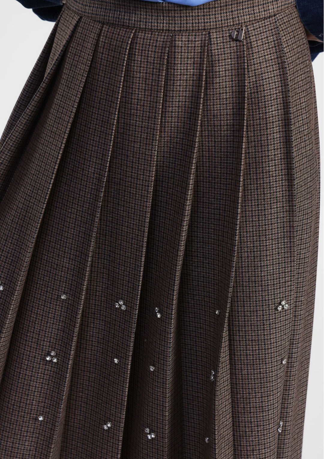 Falda de Tablas con Apliques