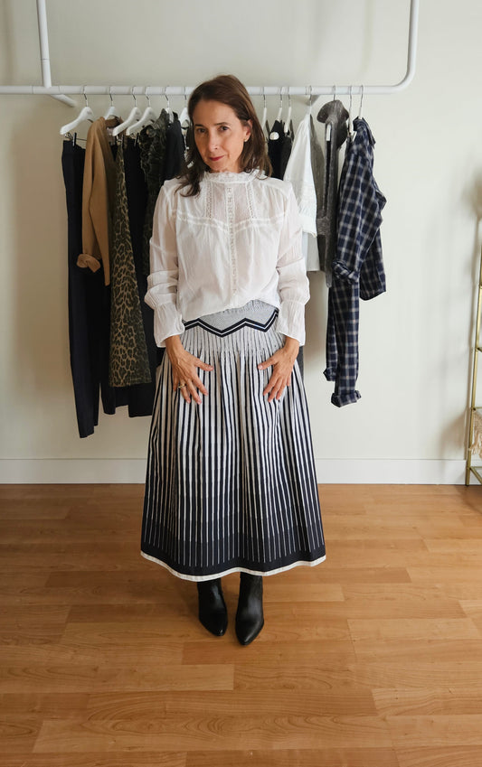 Falda Estampado Geométrico Azul y Blanco ( Japón)